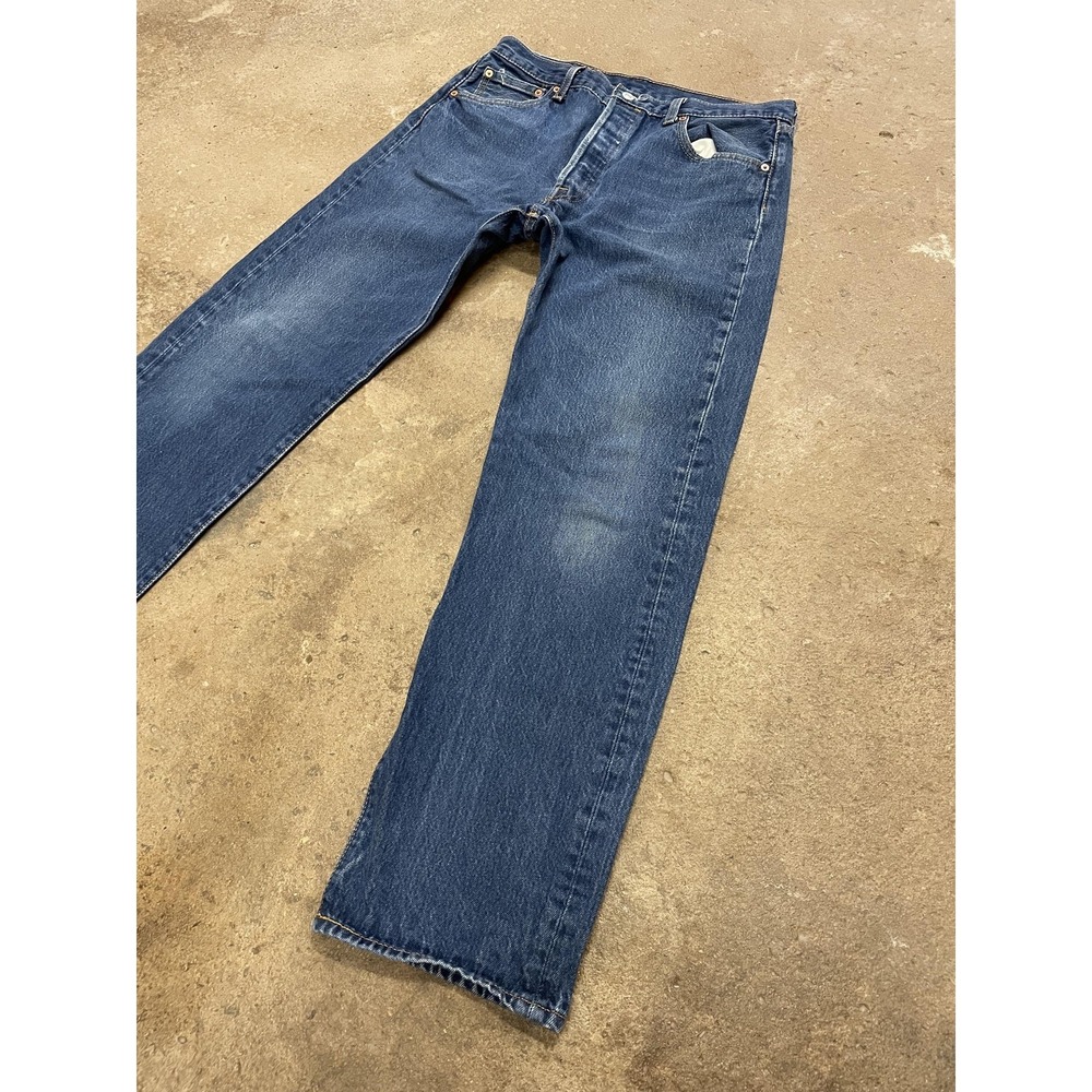 Levis 501 Jeans Mens 35x31 Medium Wash Blue Straight Leg Button Fly Distressed - Picture 3 of 16